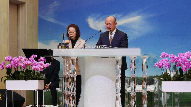 藤森牧師と中村順徳氏